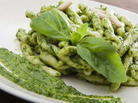 Zelena pasta sa pesto sosom